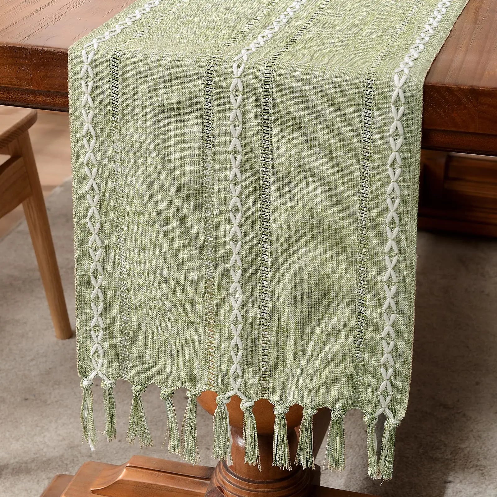 Linen Farmhouse Tassel Runner